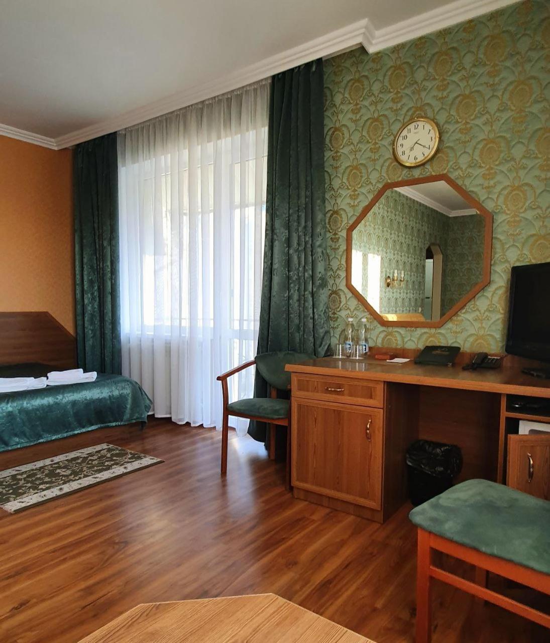 Hermes Resort Hotel With Medical Treatment ตรุสคาเวตส์ ภายนอก รูปภาพ